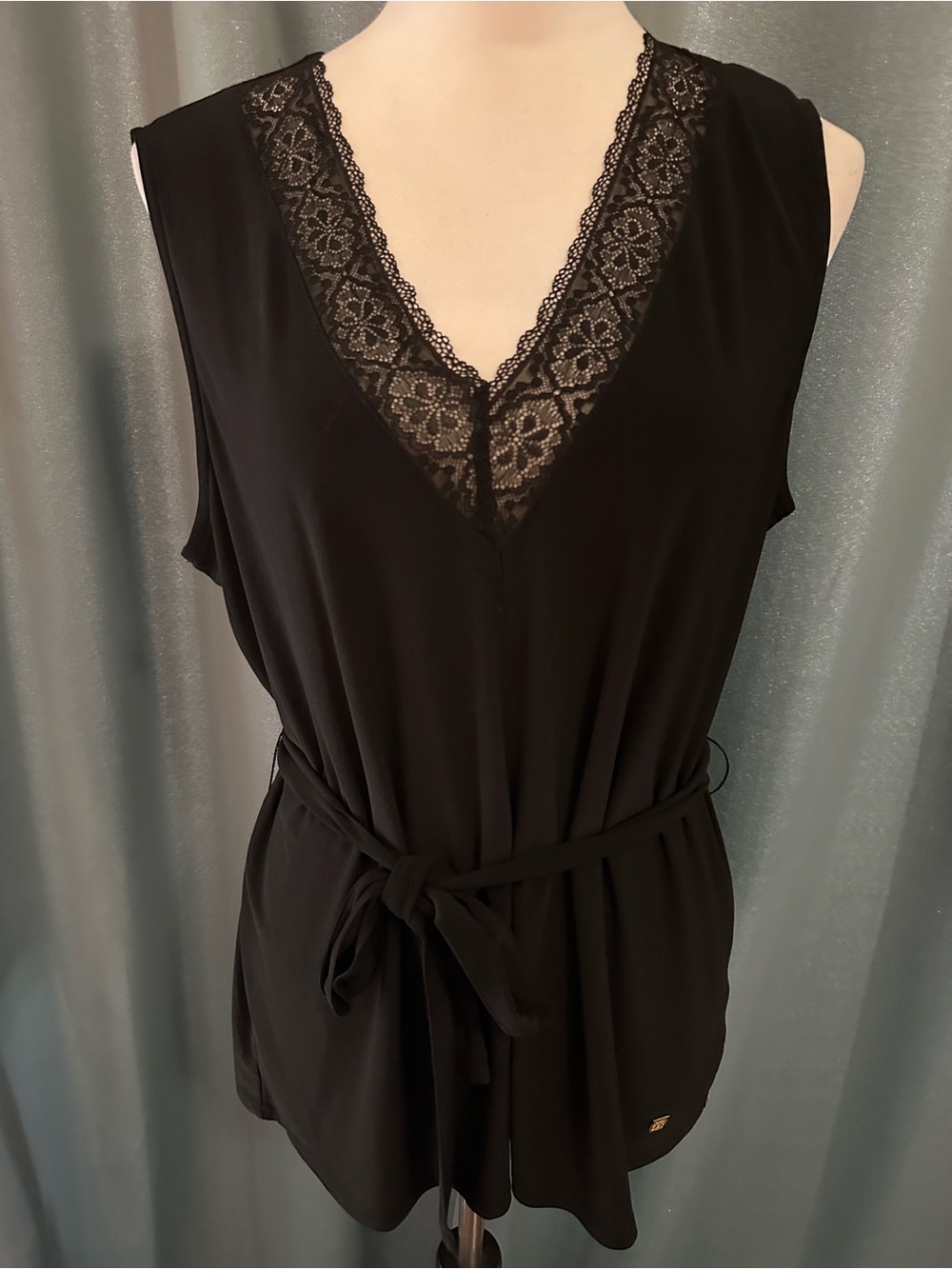 Anne Klein Womens L Black Lace V Neck Sleeveless Belted Blouse Draped Top